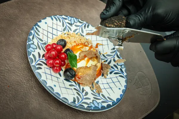 Panna Cotta al Caramello salato e Tartufo